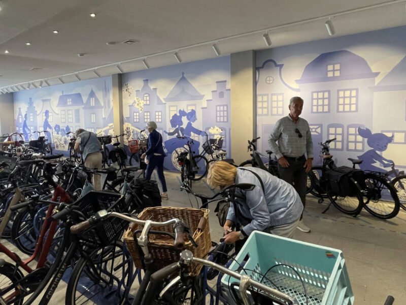 Service-fietsenstalling Centrum Delft